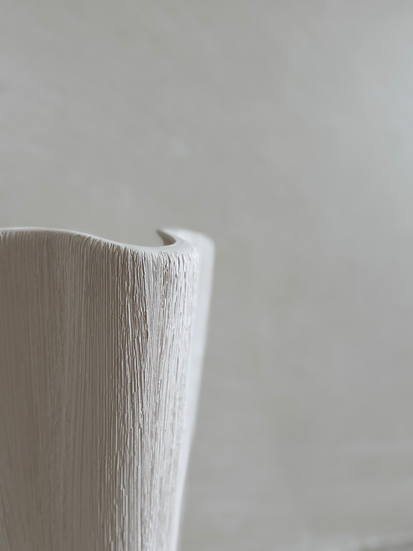 Vigo wave vase