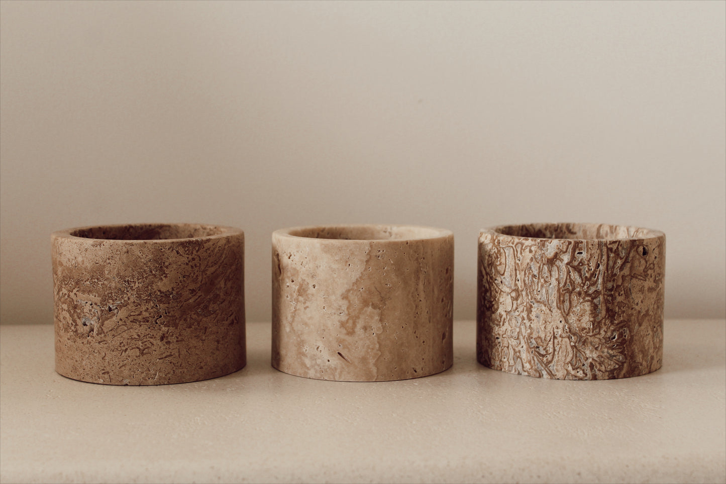 Travertine tea light holder beige