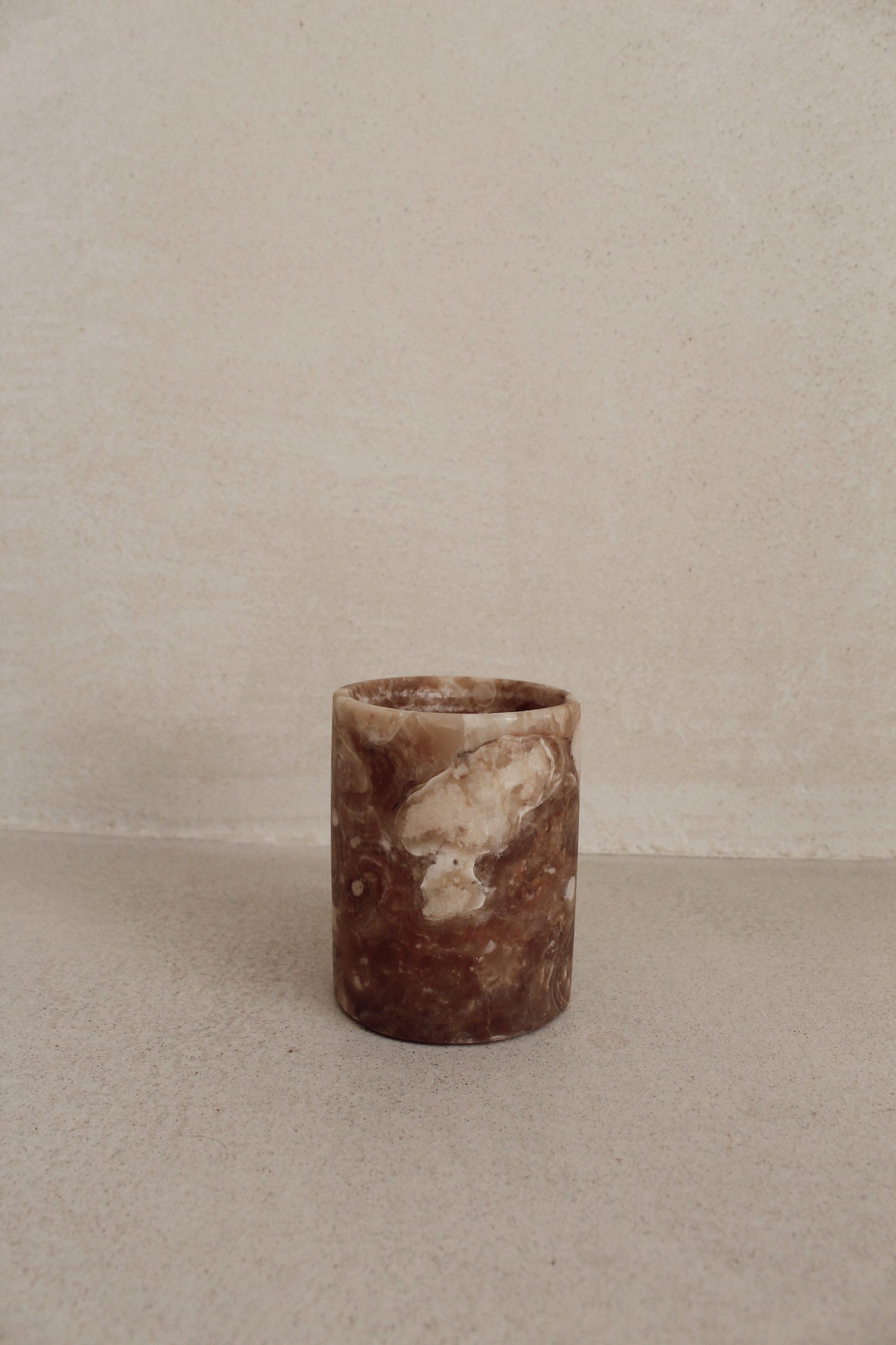 Albast - brown cylinder