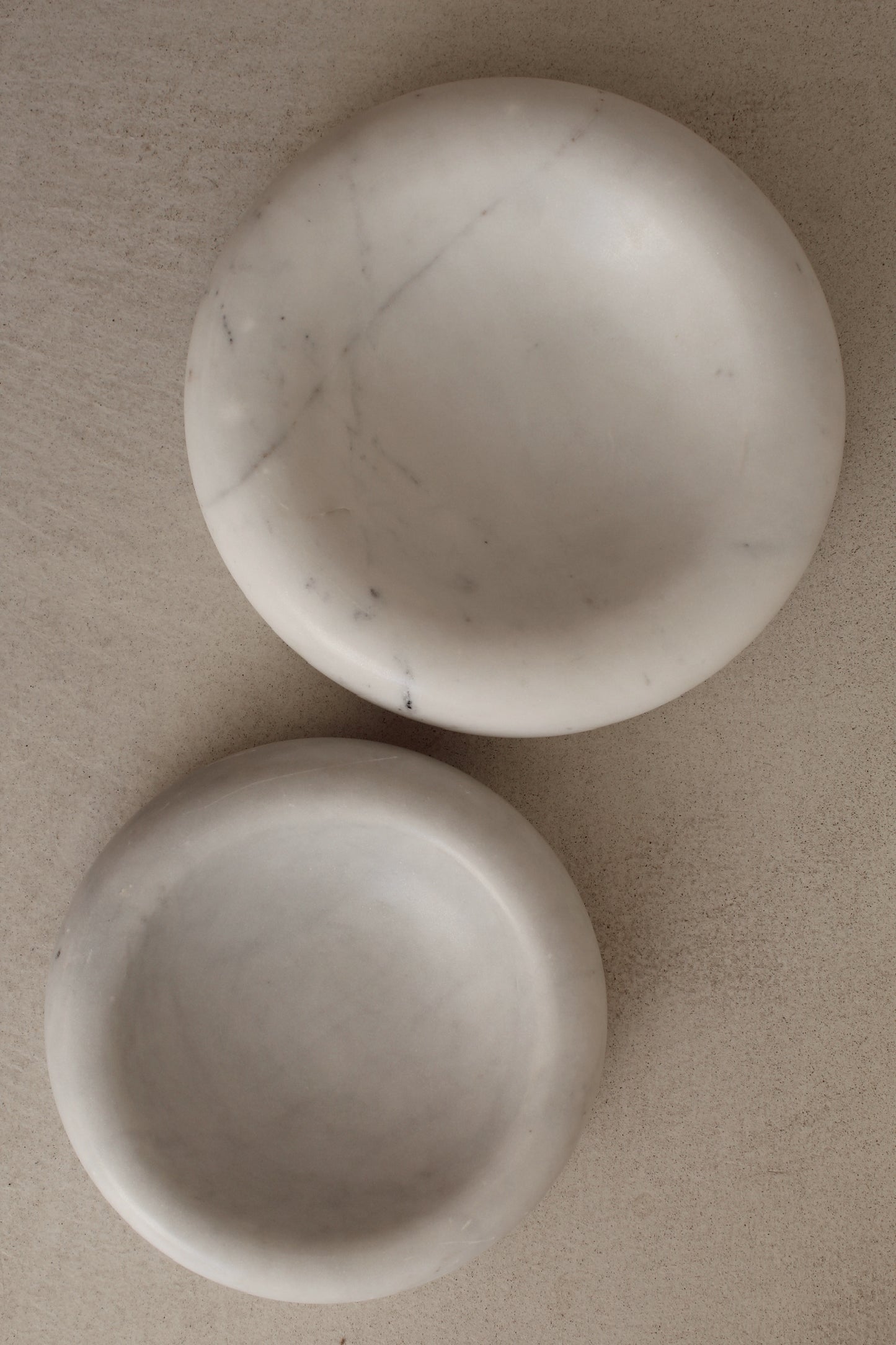 Marble bowls - white