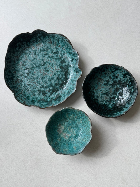 Colours of the sea bowls