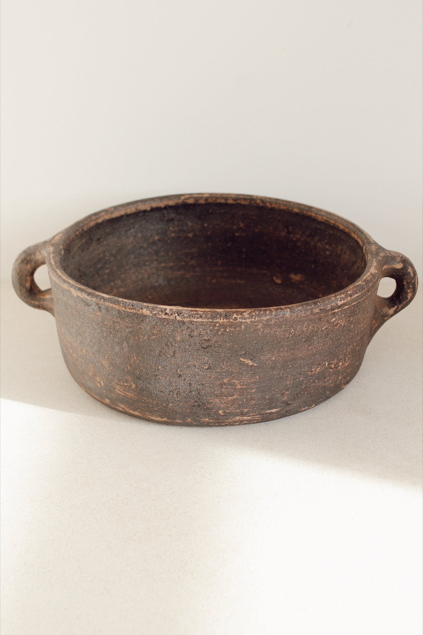 Earthern cooking tray